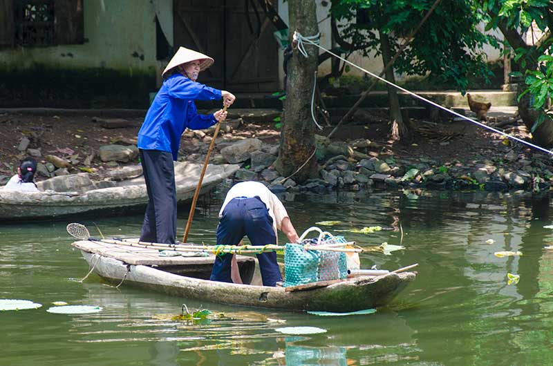 397 - Vietnam - Hoa Lu - pescadores